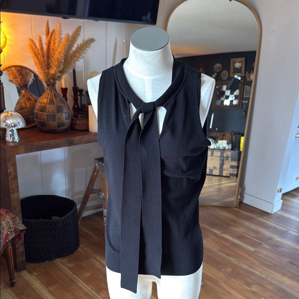 Milly Elegant Black Sleeveless Neck Tie Top